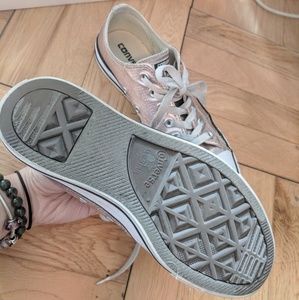 Women Converse Size 8